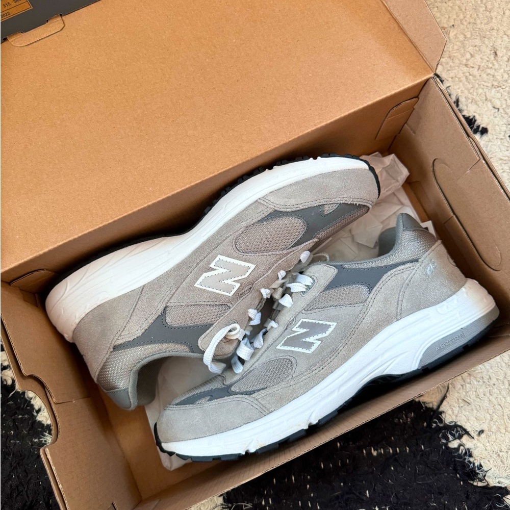 New Balance 993